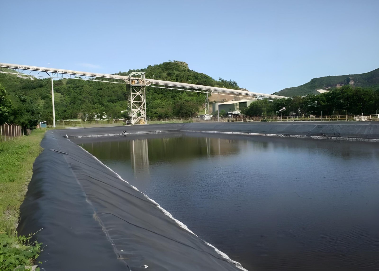 What Are Disadvantage of Geomembrane Liner for Water Containment